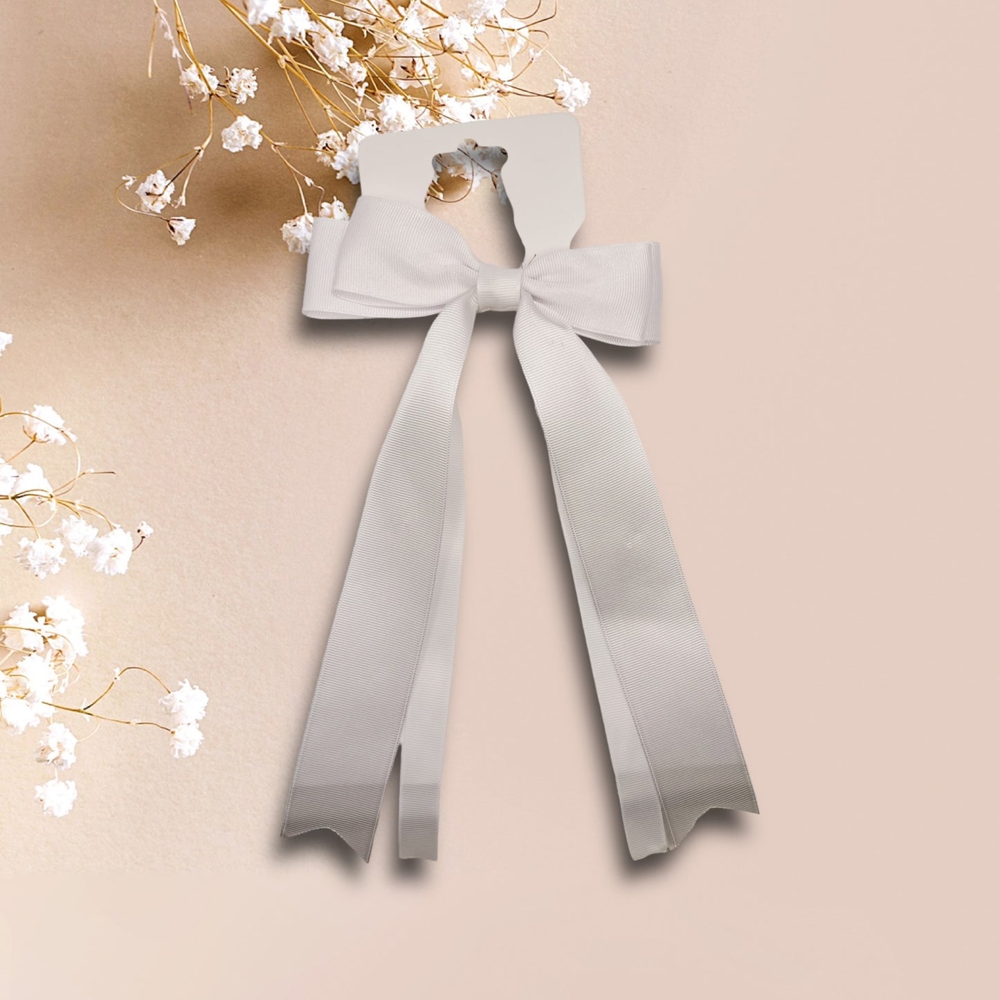 The Chic Touch for your Hair Coquette Trend – Delicate Bows for Every Occasion