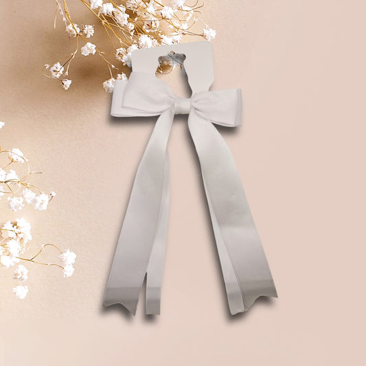 The Chic Touch for your Hair  Coquette Trend – Delicate Bows for Every Occasion